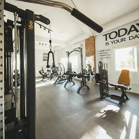 Flavius In Caesar & Spa, Long