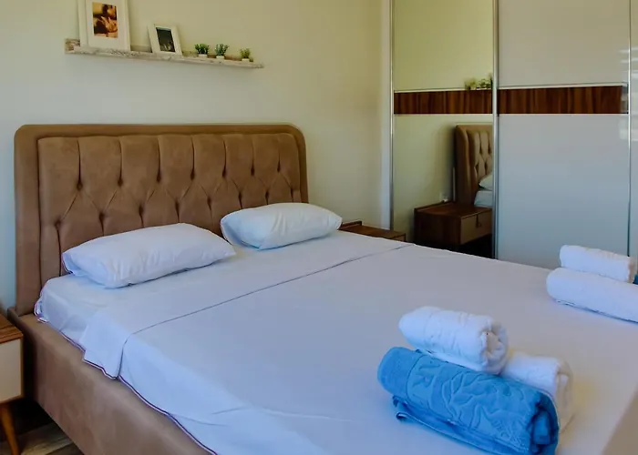 Flavius In Caesar & Spa, Long *