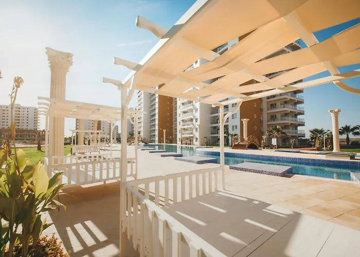 Flavius In Caesar & Spa, Long